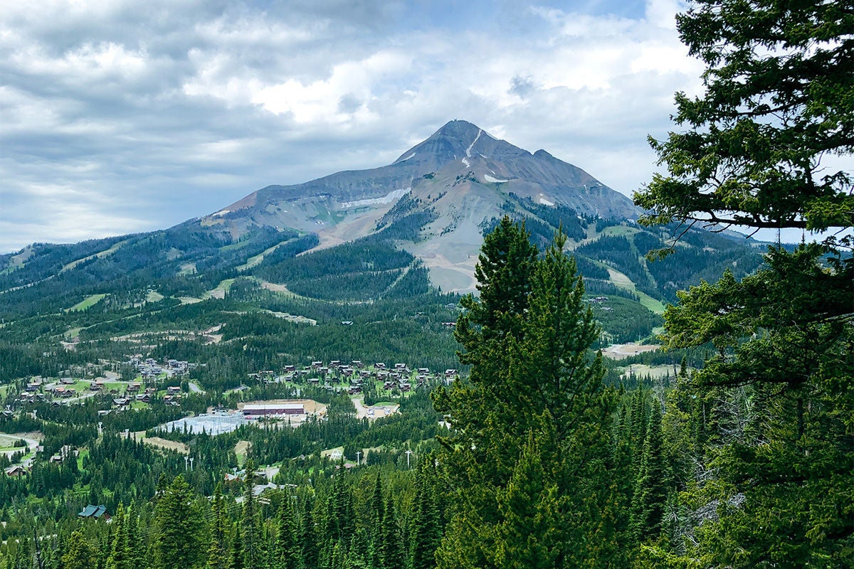 RIDE THE SWIFT CURRENT LIFT TO THE TOP OF LONE MOUNTAIN, WHICH TOWERS OVER BIG SKY.