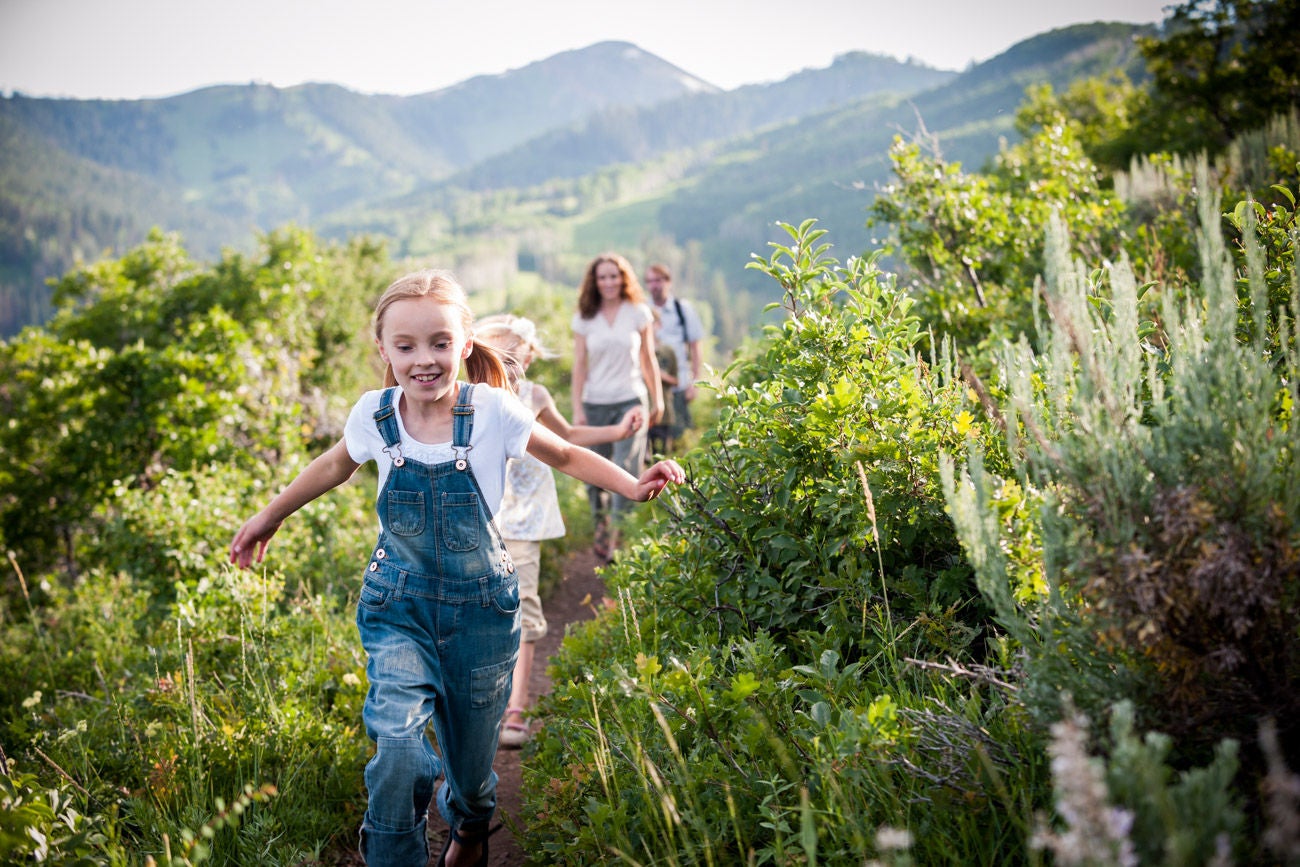 HIKES IN MAMMOTH LAKES WILL HAVE YOUR KIDS SLEEPING A FULL 8 HOURS.