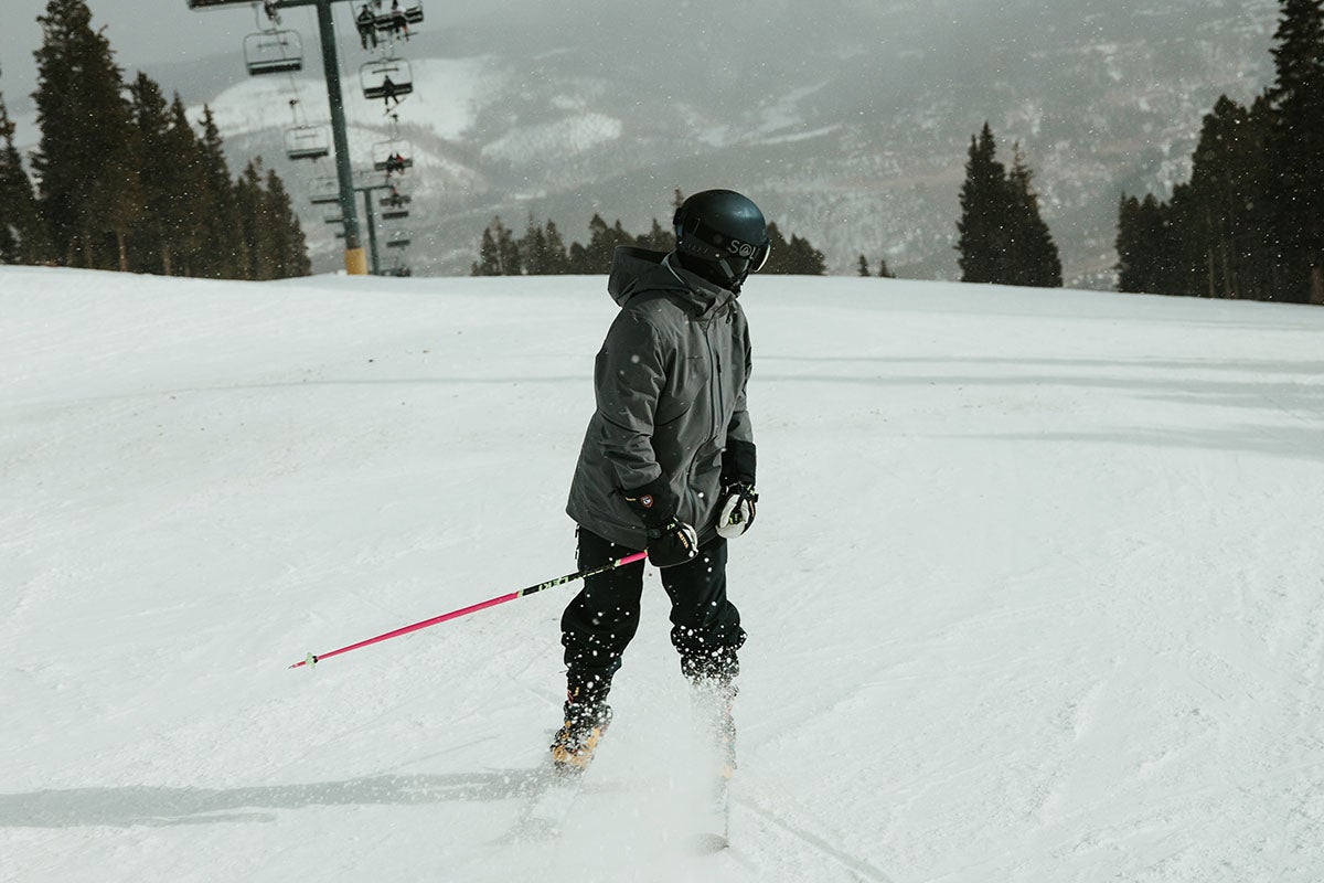 SKIING IN SUMMIT COUNTY CAN BE AN INCREDIBLE EXPERIENCE THANKS TO ITS WORLD-CLASS RESORTS. [PHOTO CREDIT: ETHAN WALSWEER]