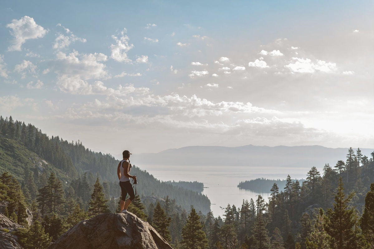 LAKE TAHOE HAS IT ALL—HIKE ALONG SCENIC TRAILS, DIVE INTO THRILLING WATER SPORTS, OR SIMPLY UNWIND ON THE PRISTINE SHORES.