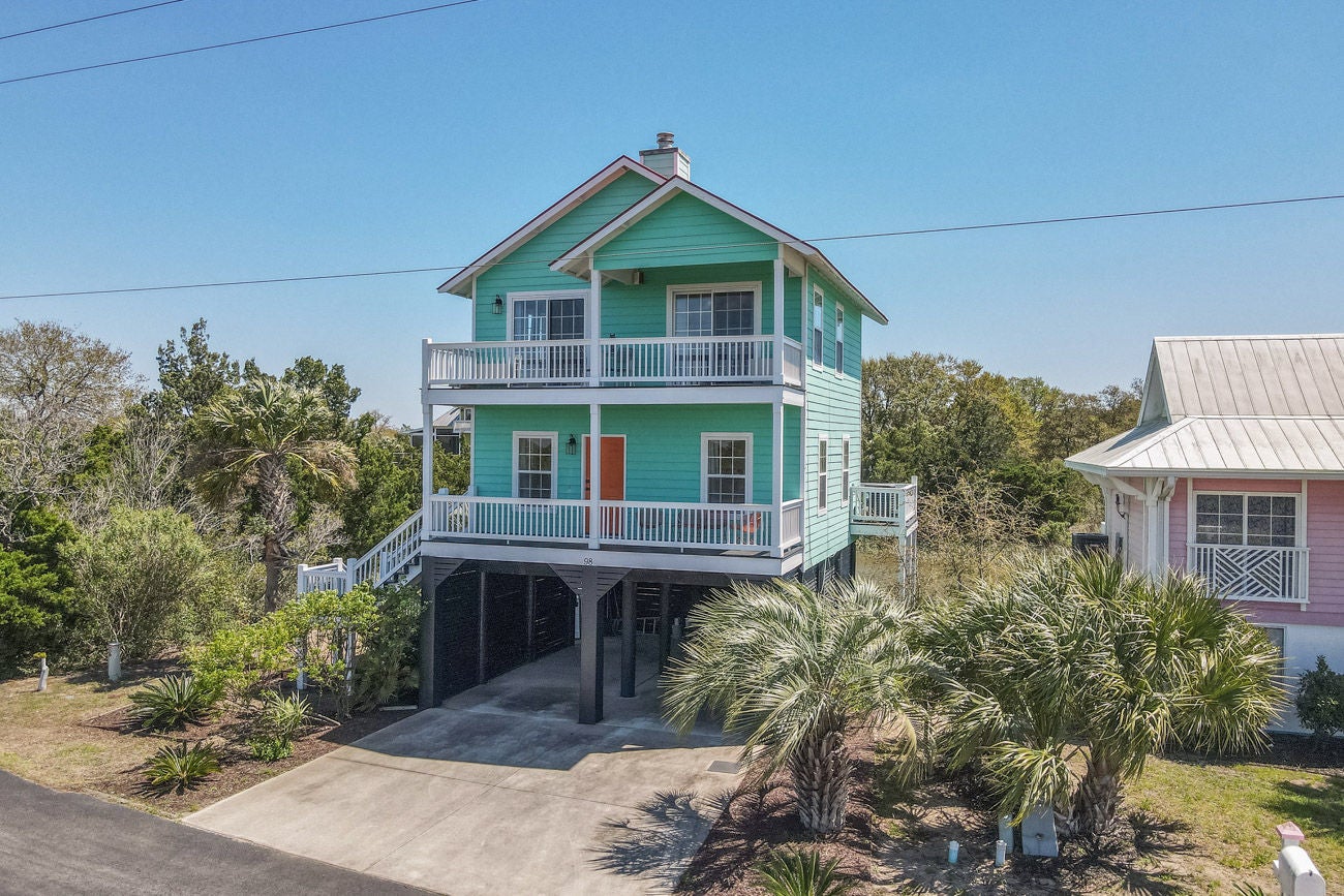 THIS 2-BEDROOM SEA ISLAND, SC, HOME IS IDEAL FOR SMALL FAMILY GETAWAYS.