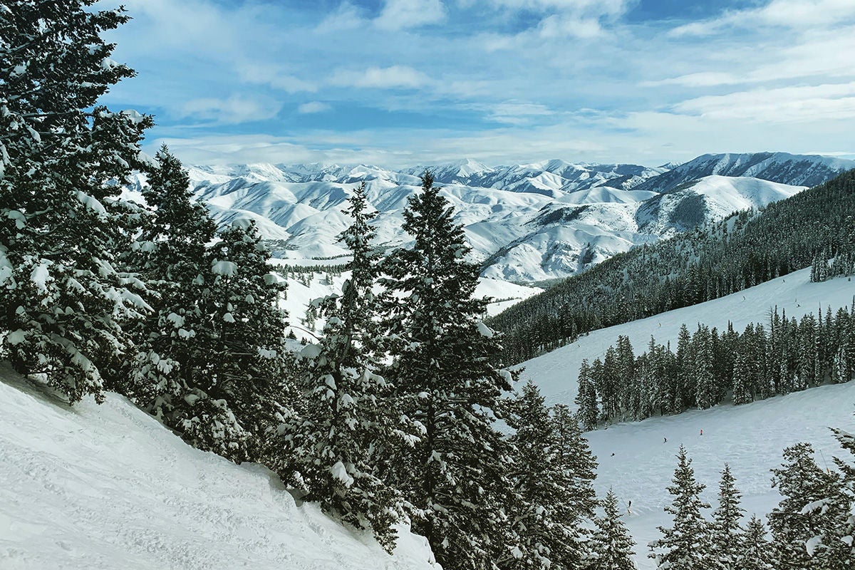 THE VIBRANT ENERGY AND BREATHTAKING SCENERY ARE JUST A FEW REASONS TO ADD SUN VALLEY TO YOUR BUCKET LIST.