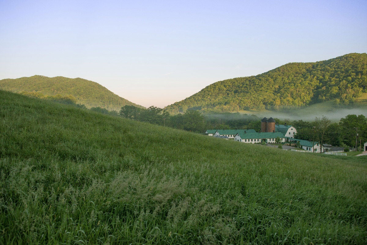 LEARN ABOUT THE RICH HERITAGE OF THE REGION WHILE IMMERSING YOURSELF IN THE NATURAL SURROUNDINGS OF HOT SPRINGS. [PHOTO CREDIT: BRENNAN WESLEY]