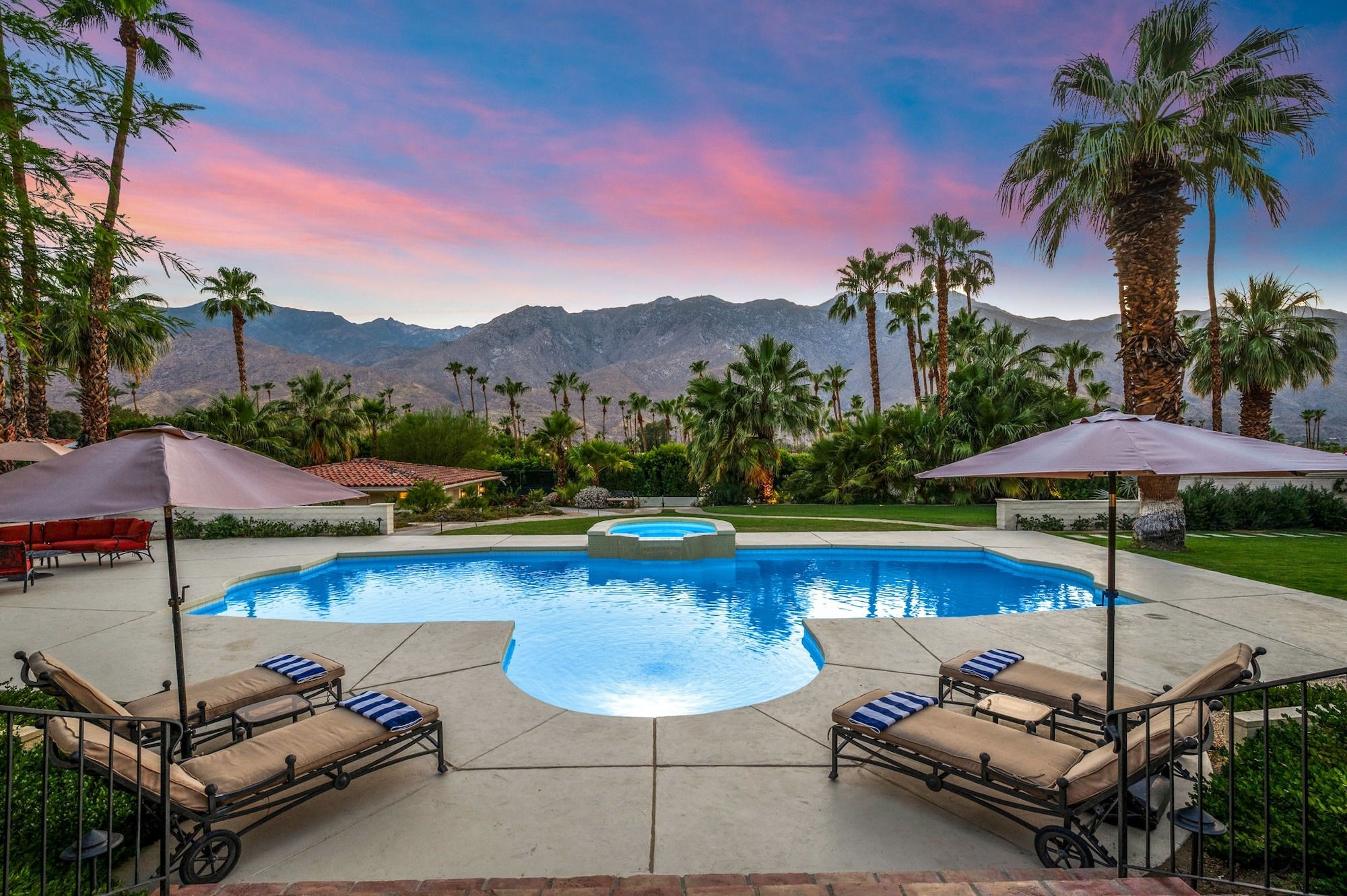 Bella Vista Estate (5554) in Palm Springs, California Bella Vista Estate (5554) in Palm Springs, California